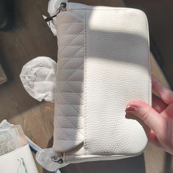 NWT Karl Lagerfeld Paris Agyness White and silver leather crossbody purse - Picture 11 of 15